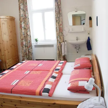 Waldheim * Freiburg im Breisgau